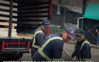 EMSERFUSA ATENDIÓ EL LLAMADO TRAS DENUNCIA DE SALOMÓN NOTICIAS Y REPARÓ LA ALCANTARILLA EN EL BARRIO OLAYA